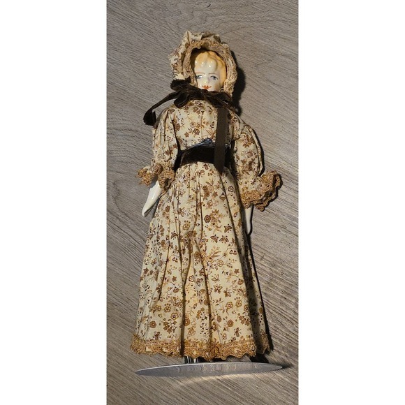 Antique China Head Doll with‎ Dress and Bonnet on stand Cloth Body 12" - Picture 1 of 10